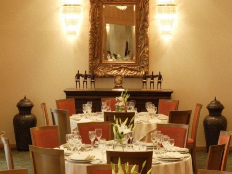 Divani Palace لاريسا المطعم الصورة